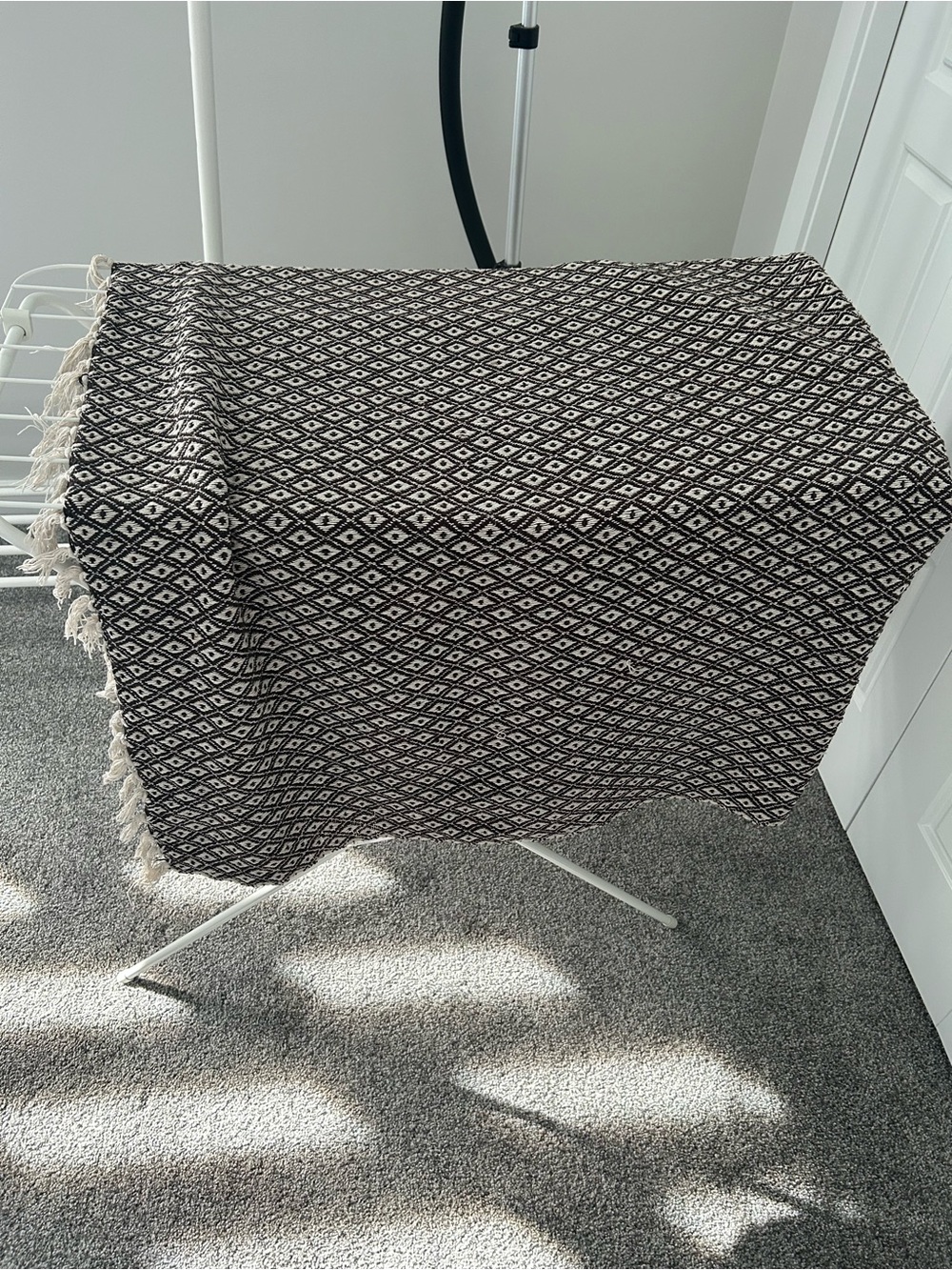Black and White Diamond Pattern Throw Blanket - Picture 2 of 2